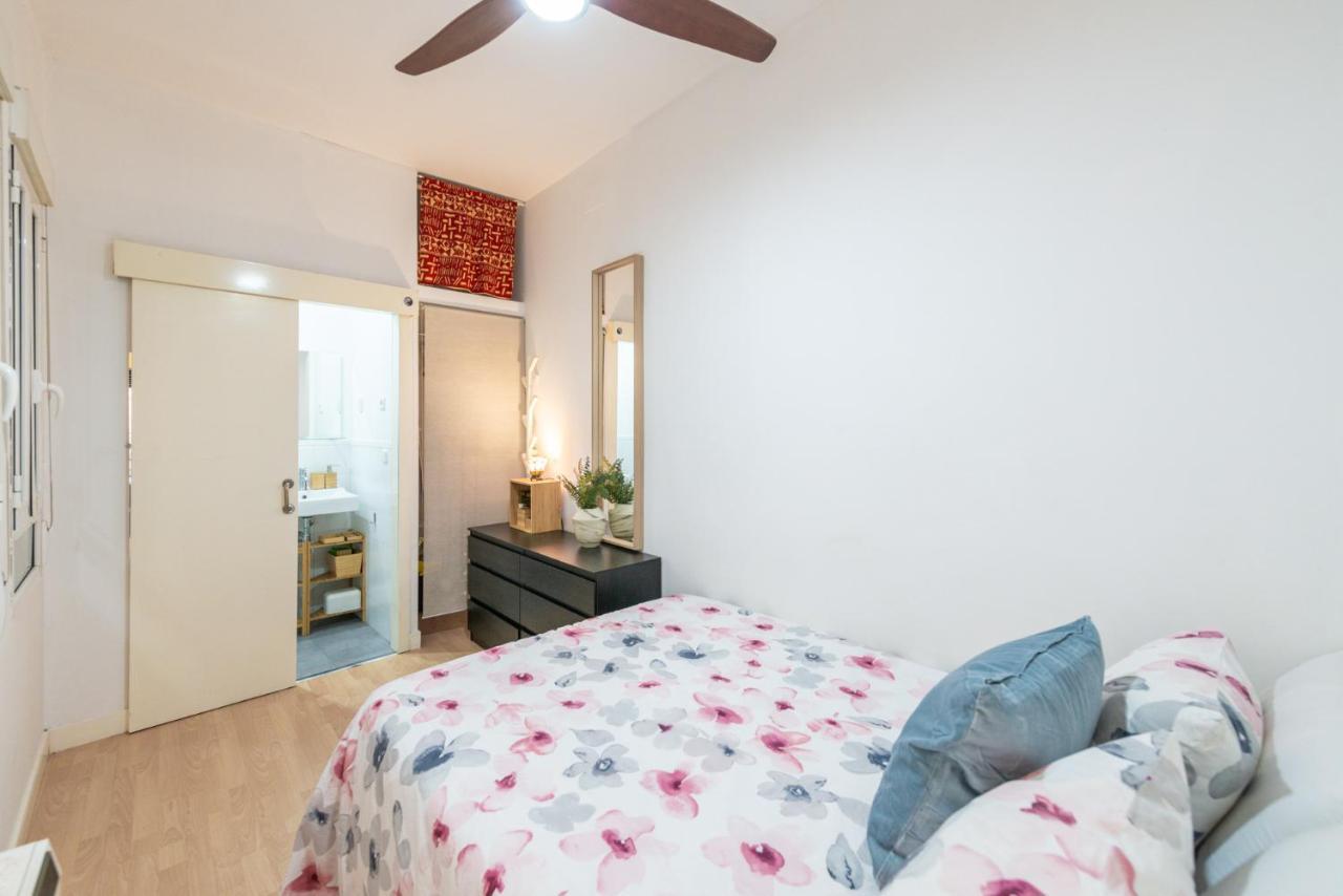 Appartamento Apartamento Con Encanto En Malasana Madrid Esterno foto