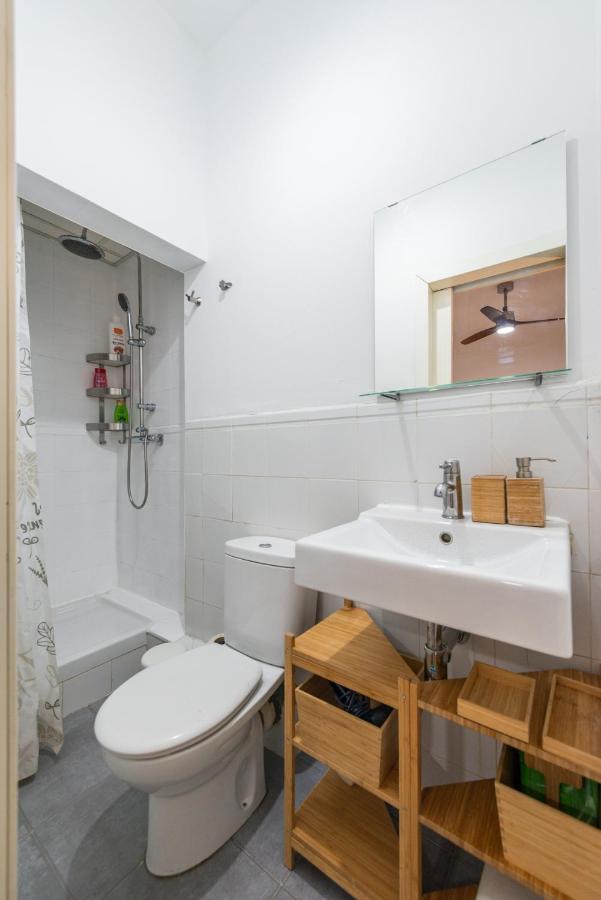 Appartamento Apartamento Con Encanto En Malasana Madrid Esterno foto